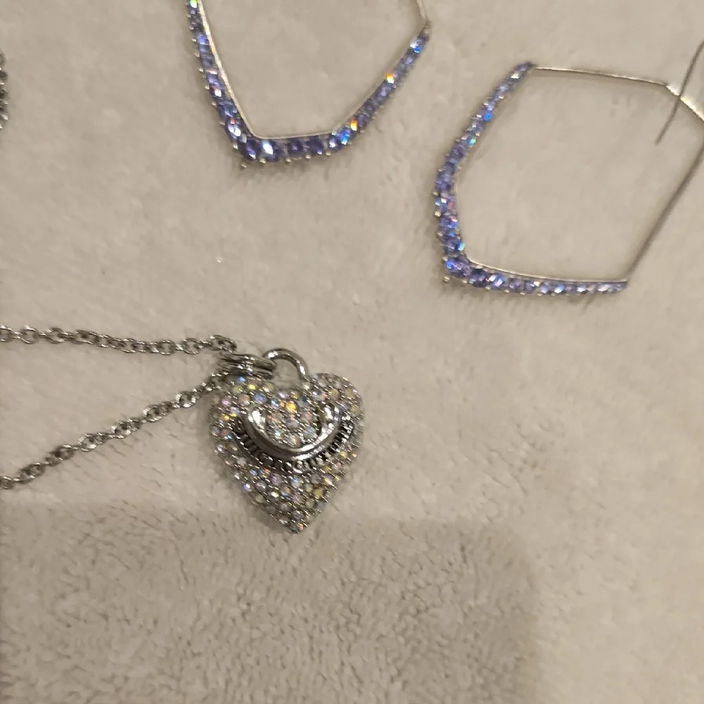 Juicy Couture And Kendra Scott Jewelry Set - Picture 4 of 4